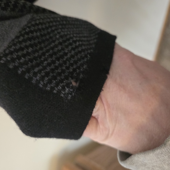 Pendleton Black and Tan Cardigan Sweater - Picture 5 of 5